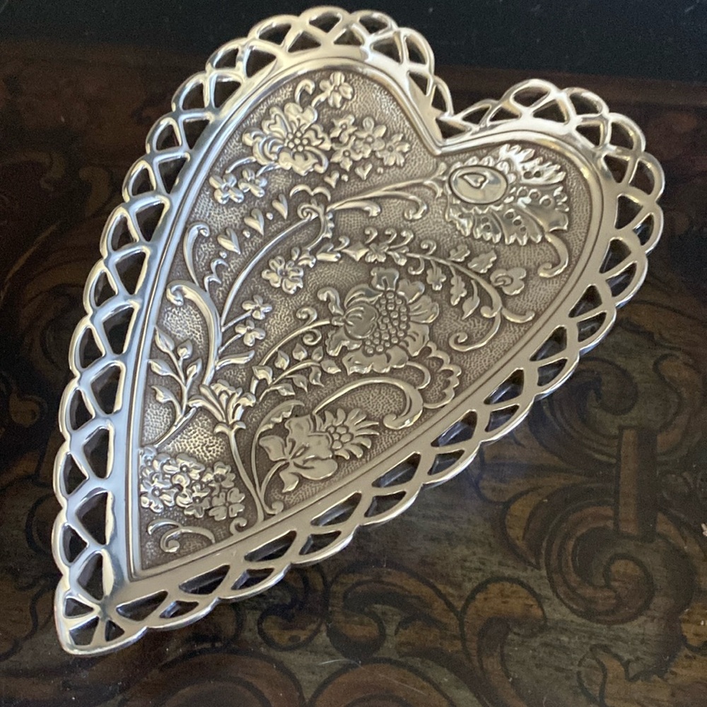 Brighton Garden Heart Trinket Tray